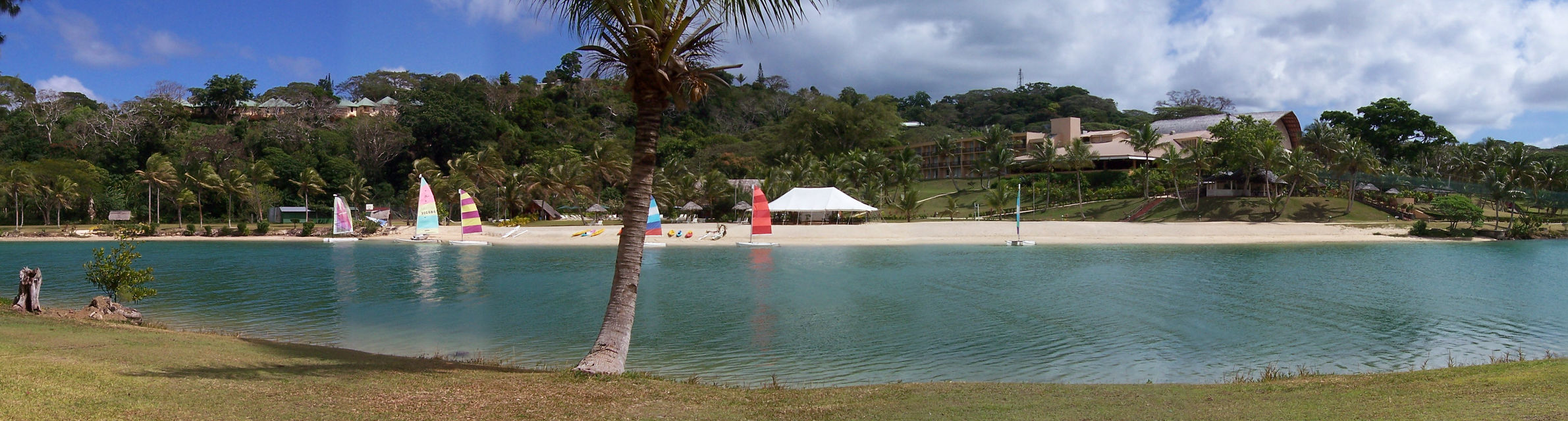 resort_small.jpg