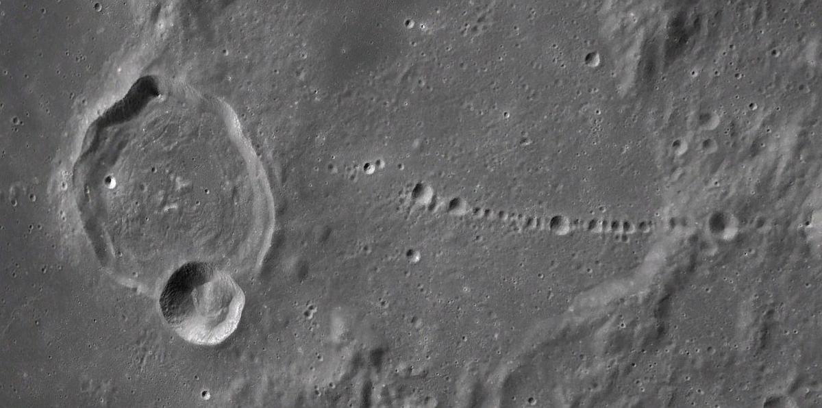 Davy Crater and Catena Davy Orbiter 2016