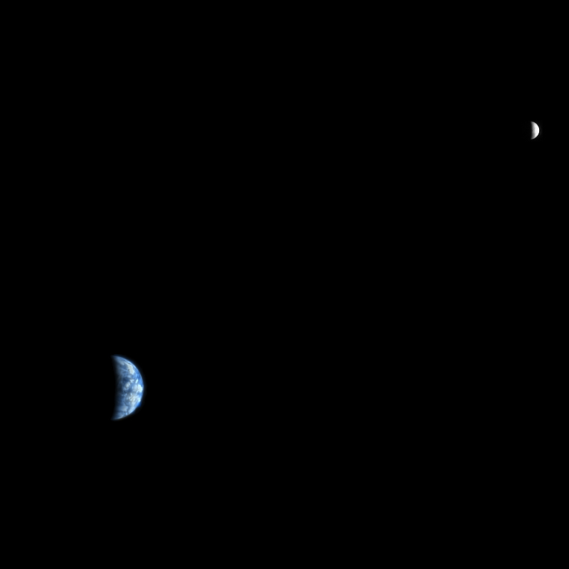 Earth and Moon photographed by the Cassini probe from a jupiter orbit.