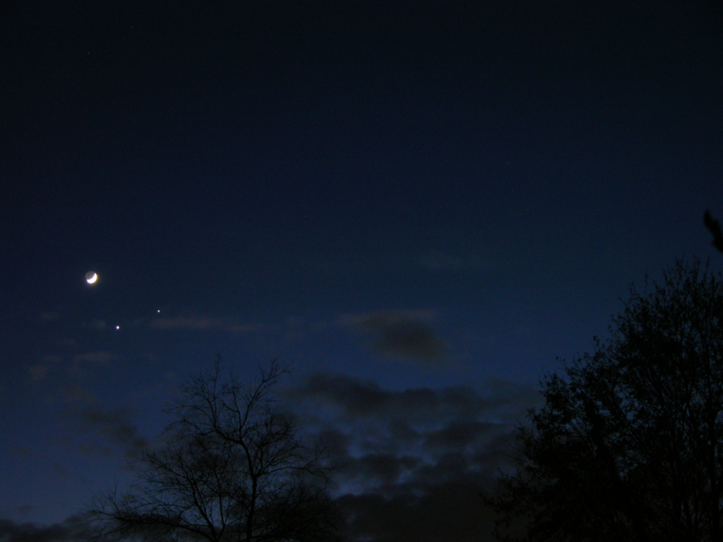 Moon, Jupiter, Venus 4