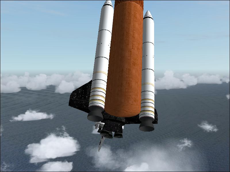 Shuttle launch in FS2004,too bad we don't have engine and SRB flames :(